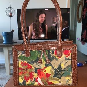 Vintage Liz Claiborne hand bag